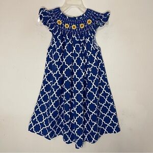 AWE SMOCKS Girls Cotton Smocked
Neck Embroidered Flowers A-line Dress, Size 3